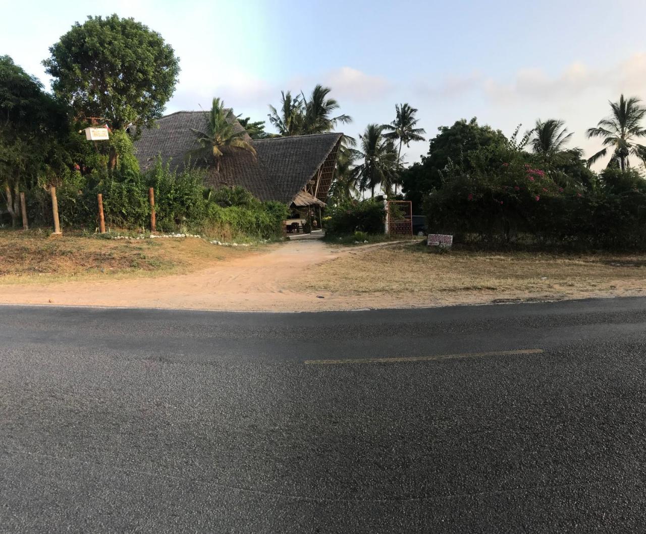 Travellers Inn Resort Malindi Kijiwetanga Dış mekan fotoğraf